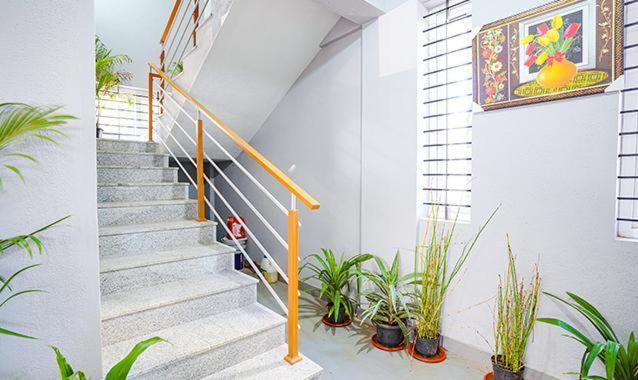 Hotel Sunroof Suites Bangalore Exterior foto